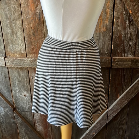 Striped skater skirt - Picture 2 of 2